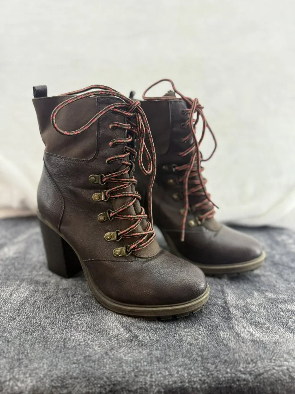 Unionbay Lionel Women's Heeled Combat Boots brown size 7.5 lace up